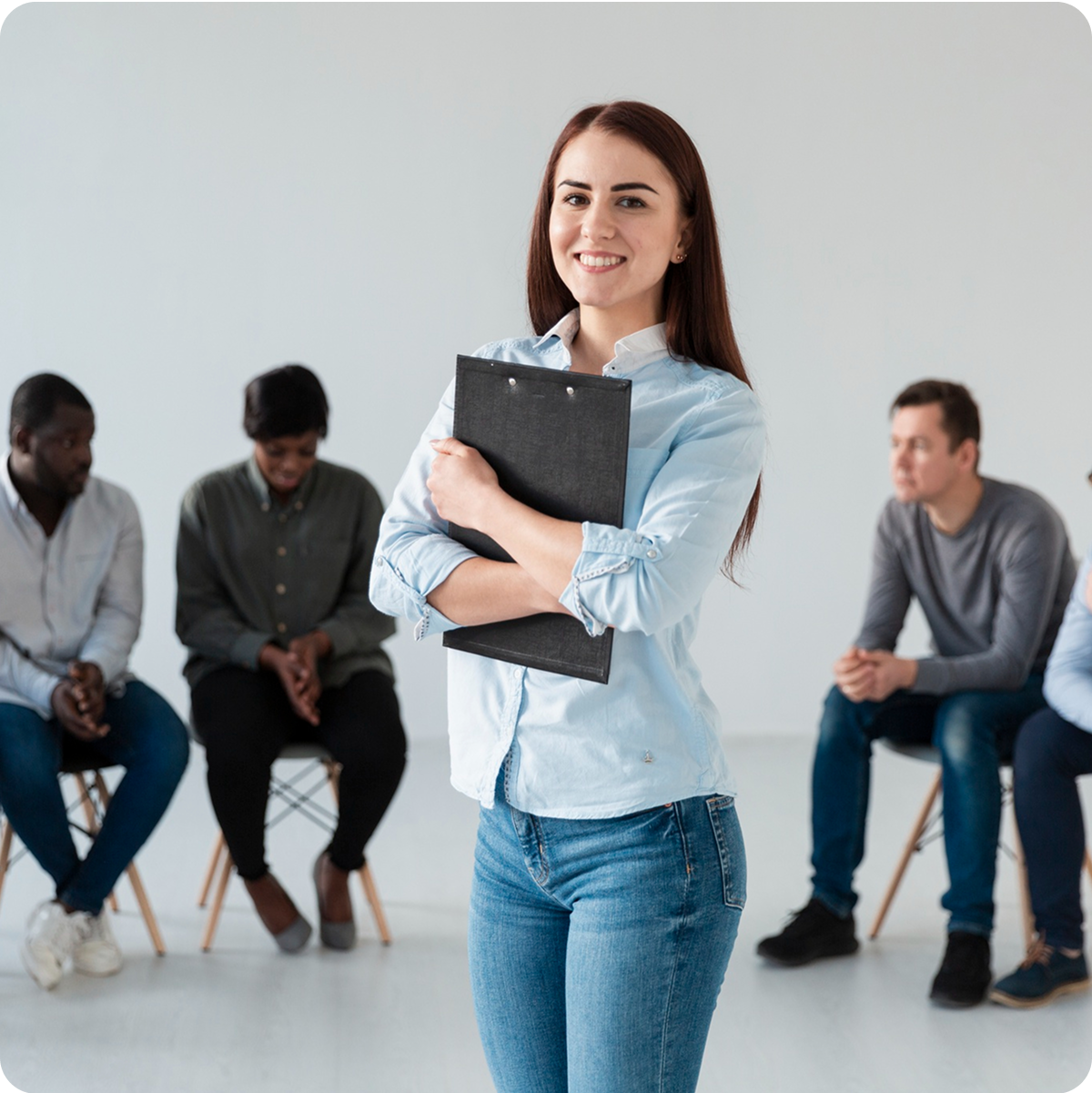 Why Choose Sourcebae - Team collaboration